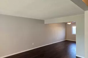 1512 Normandy Ct, Royal Oak, MI 48073 - Photo 9
