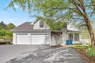 1670 Flowers Crossing Dr NE, Grand Rapids, MI 49525 - Photo 105