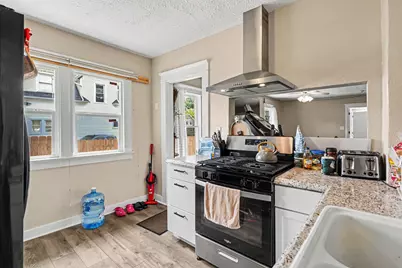 31 E Kingman Avenue E, Battle Creek, MI 49014 - Photo 5