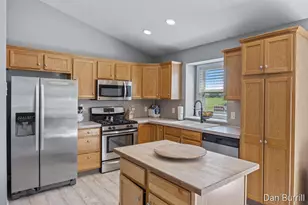 2896 Barcroft Dr SW, Wyoming, MI 49418 - Photo 11