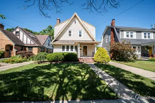 2101 Paris Ave SE, Grand Rapids, MI 49507 - Photo 1