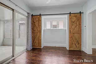 1009 Courtney St NW, Grand Rapids, MI 49504 - Photo 11