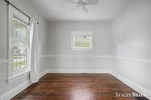1009 Courtney St NW, Grand Rapids, MI 49504 - Photo 7