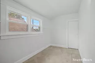1009 Courtney St NW, Grand Rapids, MI 49504 - Photo 21