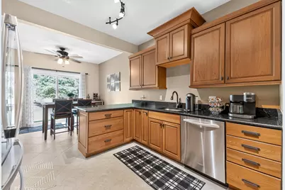 5488 Elmhurst Drive #21, Trenton, MI 48183 - Photo 19