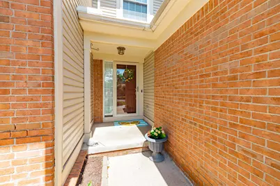 5488 Elmhurst Drive #21, Trenton, MI 48183 - Photo 3
