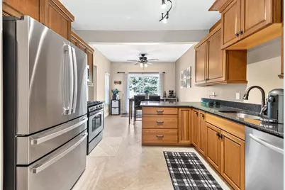 5488 Elmhurst Drive #21, Trenton, MI 48183 - Photo 15