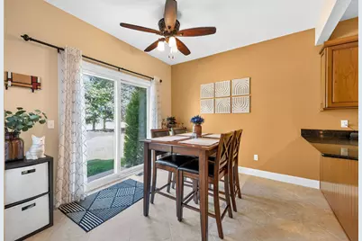 5488 Elmhurst Drive #21, Trenton, MI 48183 - Photo 21