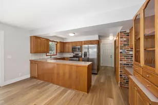 6914 Brooklyn Ave SE, Grand Rapids, MI 49508 - Photo 11
