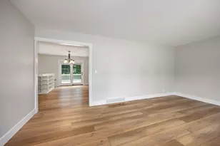 6914 Brooklyn Ave SE, Grand Rapids, MI 49508 - Photo 7