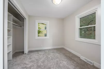 6914 Brooklyn Avenue SE, Grand Rapids, MI 49508 - Photo 15