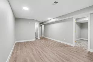 2123 Lakeshore Dr, Muskegon, MI 49441 - Photo 37