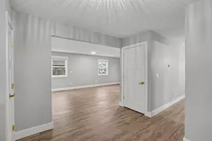 2123 Lakeshore Dr, Muskegon, MI 49441 - Photo 7
