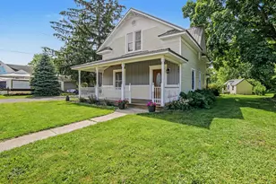 206 E Broadway St, Scottville, MI 49454 - Photo 5
