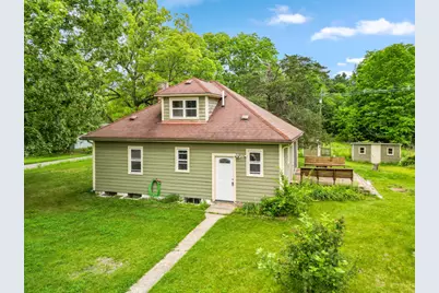 172 Bridge Street, Newaygo, MI 49337 - Photo 3