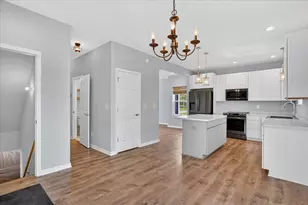 447 Oakwood Dr, Charlotte, MI 48813 - Photo 17