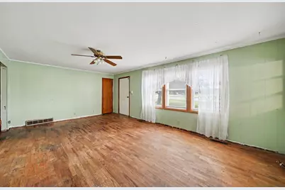 2356 E Napier Avenue, Benton Harbor, MI 49022 - Photo 3