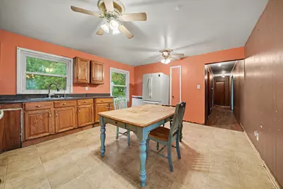 2356 E Napier Avenue, Benton Harbor, MI 49022 - Photo 7