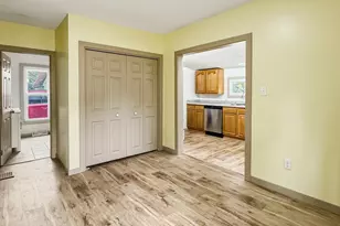 21 E Willard Ave E, Battle Creek, MI 49037 - Photo 13