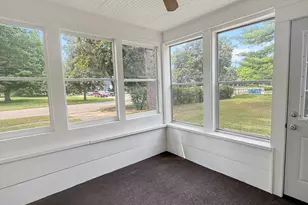 21 E Willard Ave E, Battle Creek, MI 49037 - Photo 21