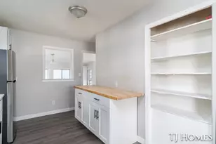 1030 Calvin Ave, Muskegon, MI 49442 - Photo 11