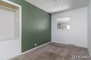 1030 Calvin Ave, Muskegon, MI 49442 - Photo 17