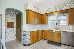 199 W 9th St, Holland, MI 49423 - Photo 11