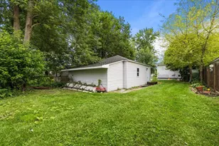 23831 Deziel St, Saint Clair Shores, MI 48082 - Photo 19
