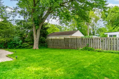 24024 Colchester Drive, Farmington, MI 48336 - Photo 5