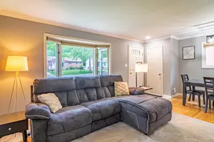 24024 Colchester Dr, Farmington, MI 48336 - Photo 11