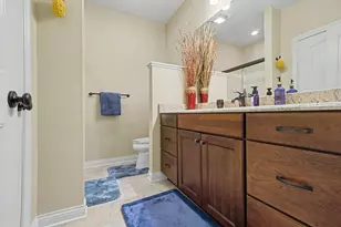 5533 S Red Pine Cir, Kalamazoo, MI 49009 - Photo 17