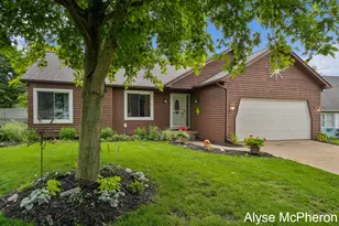 3240 Sunrise St SE, Grand Rapids, MI 49508 - Photo 3