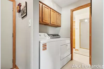 5860 Valley Lane Drive SE, Grand Rapids, MI 49508 - Photo 23