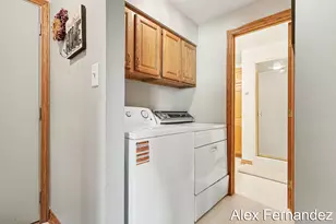 5860 Valley Ln Dr SE, Grand Rapids, MI 49508 - Photo 23