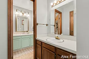 5860 Valley Ln Dr SE, Grand Rapids, MI 49508 - Photo 17