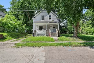 54 Frisbie Ave, Battle Creek, MI 49037 - Photo 1