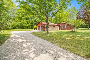8424 3rd St, Onekama, MI 49675 - Photo 9