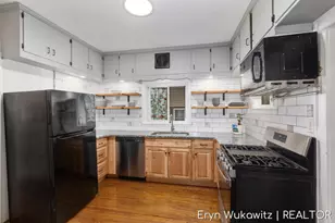 1038 Widdicomb Ave NW, Grand Rapids, MI 49504 - Photo 5