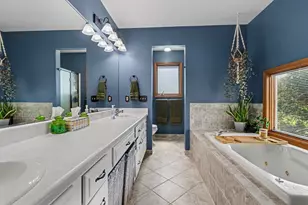 2685 Hunters Point, Kalamazoo, MI 49048 - Photo 13
