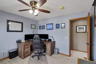 2685 Hunters Point, Kalamazoo, MI 49048 - Photo 17