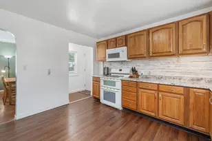 4826 Burt Ave, Grand Ledge, MI 48837 - Photo 11