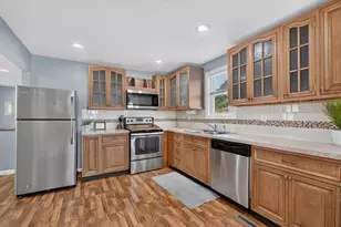 298 Ackerson Lake Dr, Jackson, MI 49201 - Photo 15