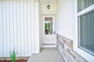 146 Ashley Ct, Brooklyn, MI 49230 - Photo 7