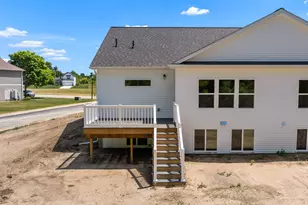 146 Ashley Ct, Brooklyn, MI 49230 - Photo 5