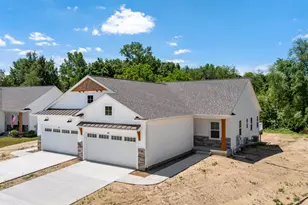 146 Ashley Ct, Brooklyn, MI 49230 - Photo 3