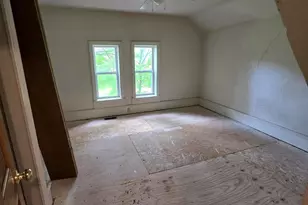 8733 S Cochran Ave, Olivet, MI 49076 - Photo 15