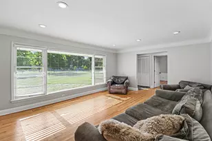 24900 N Cromwell Dr, Franklin, MI 48025 - Photo 5