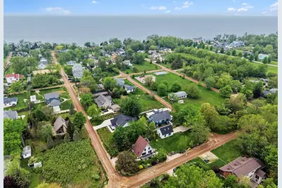 540 East Drive, South Haven, MI 49090 - Photo 29