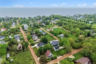 540 East Dr, South Haven, MI 49090 - Photo 29