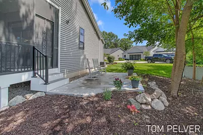5659 Vandebunte Court #18, Hudsonville, MI 49426 - Photo 7